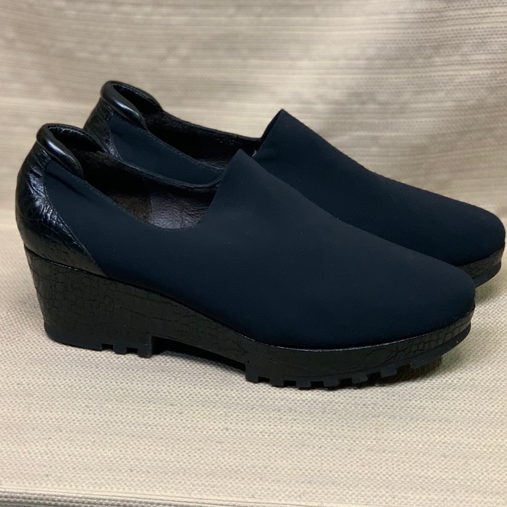 Donald J Pliner RAVE Slip On Fabric Croc Leather Platform Wedge Heel Shoe Sz 9.5
